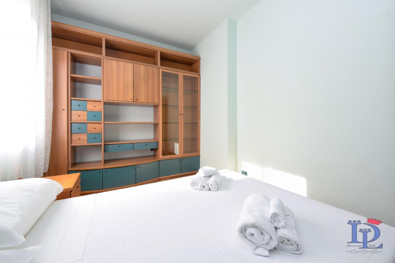 Desenzanoloft Official Partner Marriott Homes & Villas - Charming On The Lake Front Lake Desenzano del Garda Bagian luar foto