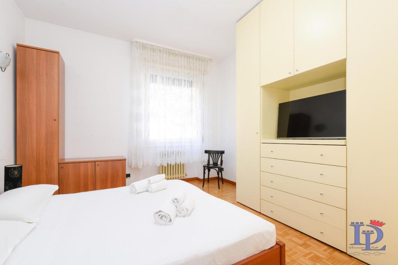 Desenzanoloft Official Partner Marriott Homes & Villas - Charming On The Lake Front Lake Desenzano del Garda Bagian luar foto